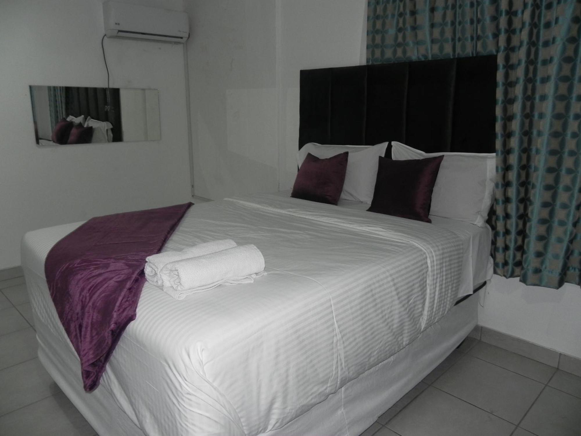 Hotel De Bliss 4*
